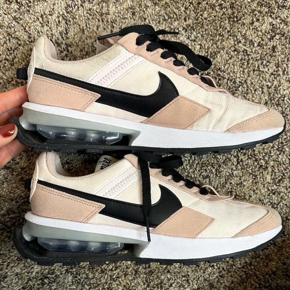 Nike Women's Beige and Black Sneakers - Picture 5 of 7